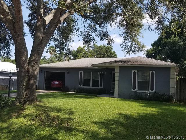 5646 38th Pl - Photo 1