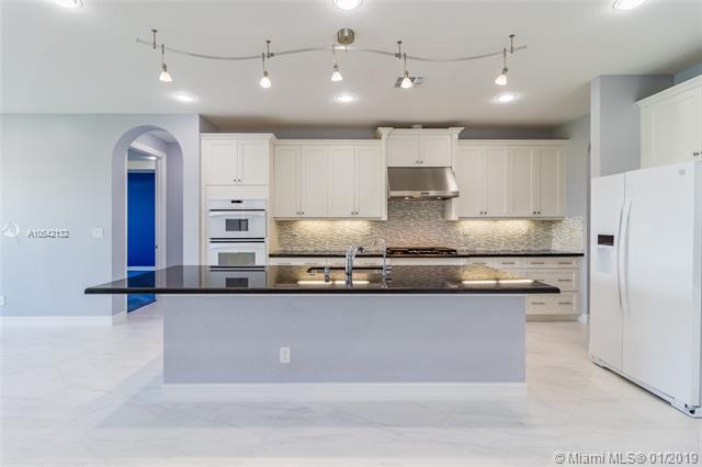 11365 Watercrest Cir E - Photo 1