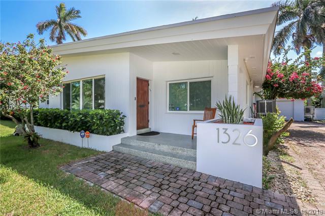 1326 Van Buren St - Photo 1