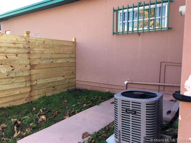 1633 100th Ave - Photo 1