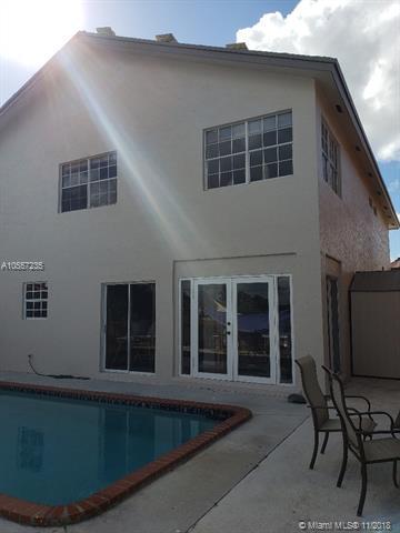 15351 59th St - Photo 1