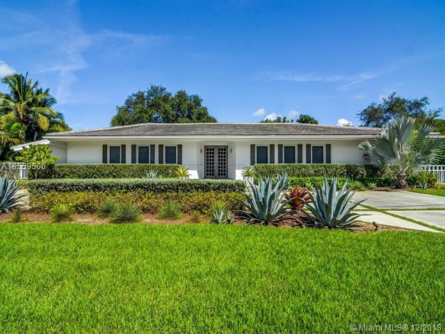 4735 Orduna Dr - Photo 1