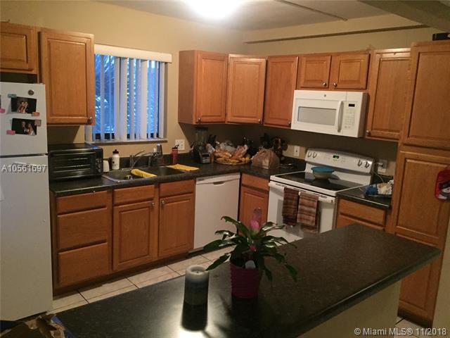 419 Lakeview Dr - Photo 1