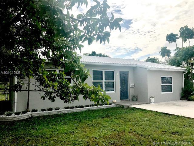 1922 Hayes St - Photo 1