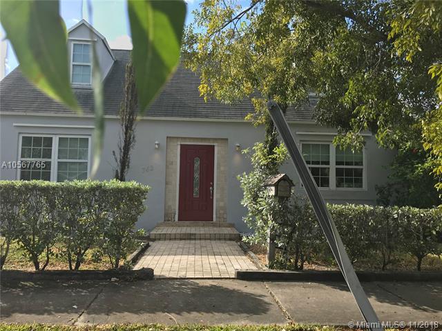 742 50th St - Photo 1