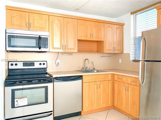 1801 Treasure Dr - Photo 1