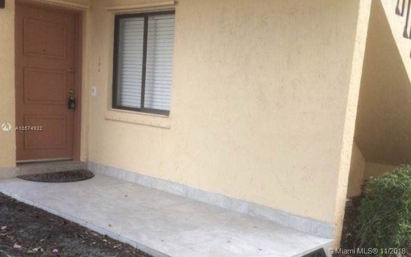 182 Lakeview Dr - Photo 1