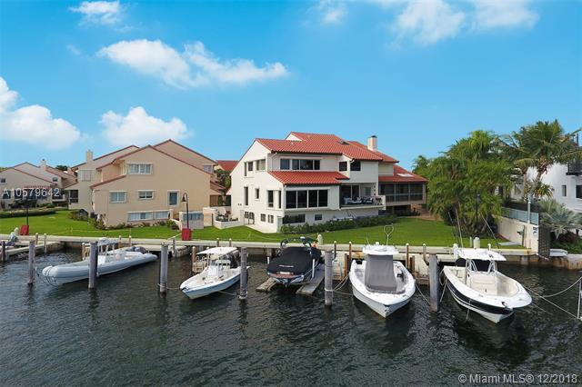 2000 Bayshore Dr - Photo 1