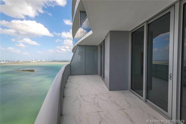 488 18 AVE - Photo 1