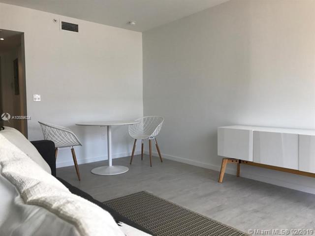 1601 Meridian Ave - Photo 1