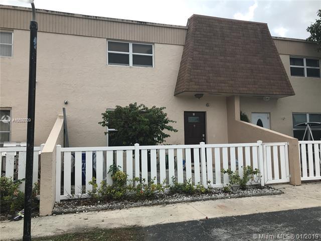 8090 12th St - Photo 1