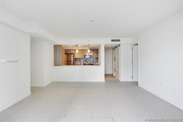 1756 Bayshore Dr - Photo 1