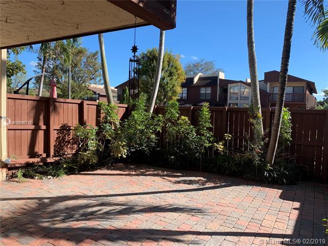6947 115th Pl - Photo 1