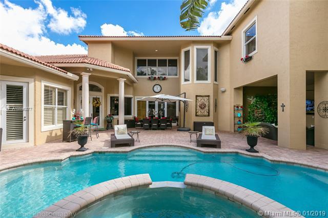540 Enclave Cir - Photo 1