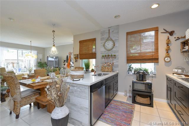 4274 9th St - Photo 1