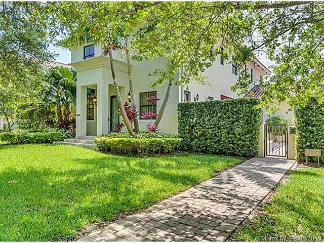 7402 54th Ct - Photo 1