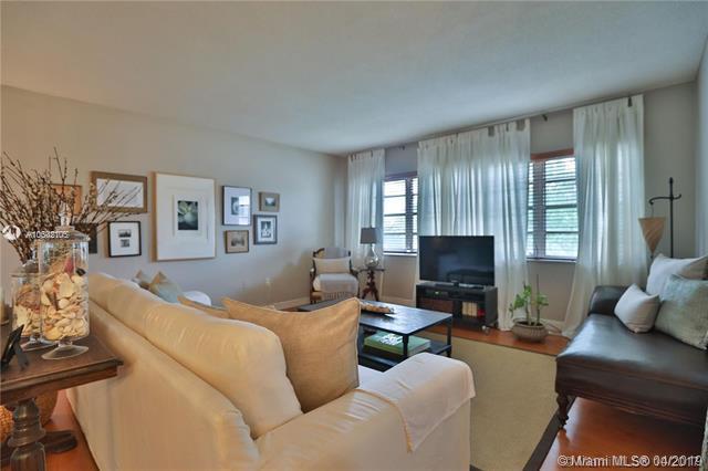 1020 94th St - Photo 1