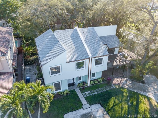 840 16th St - Photo 1