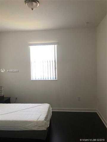 230 109th Ave - Photo 1