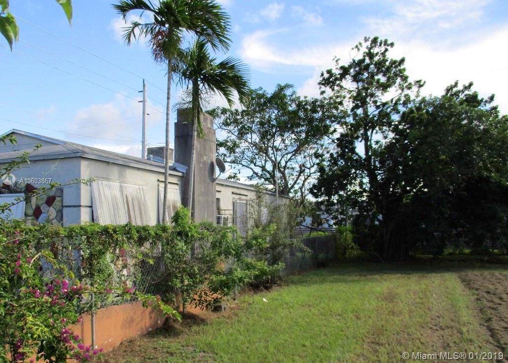 510 46th St - Photo 1