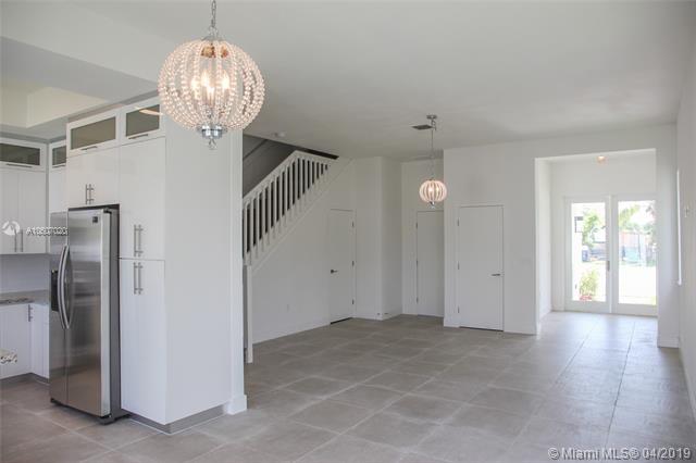 3904 69th Ave - Photo 1