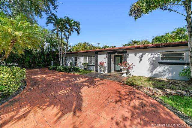 1535 Blue Rd - Photo 1
