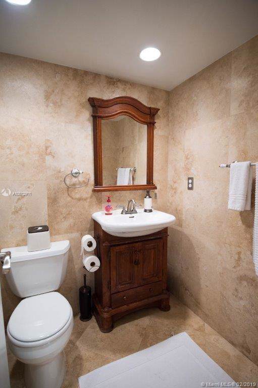 3901 Ocean Dr - Photo 1