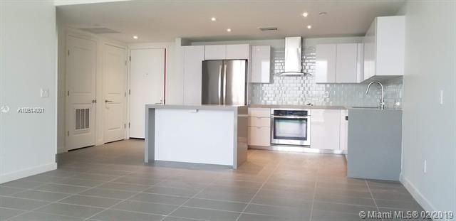 1600 1 AVE - Photo 1