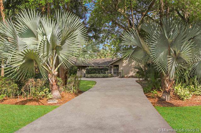 10190 Trailwood Cir - Photo 1