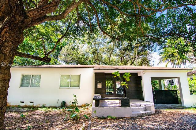 7610 63rd Ct - Photo 1