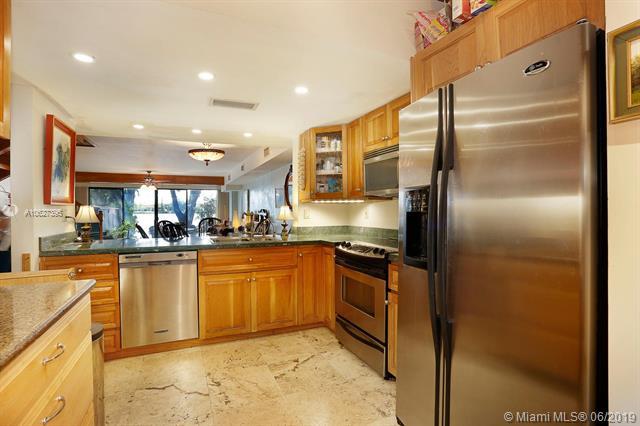 7046 48 Ln - Photo 1