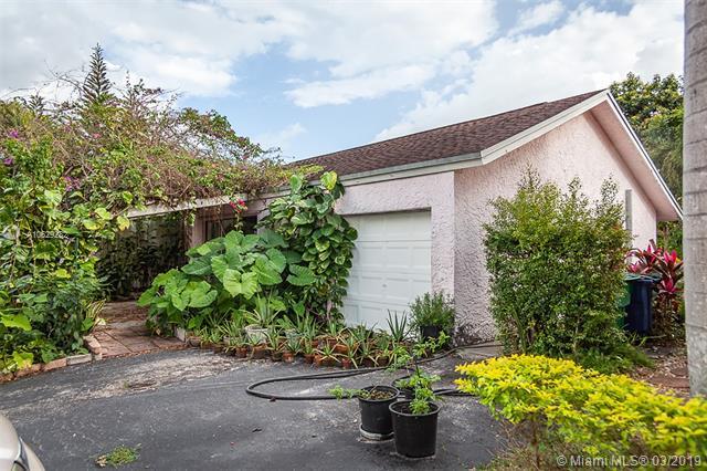 10418 53rd Street - Photo 1