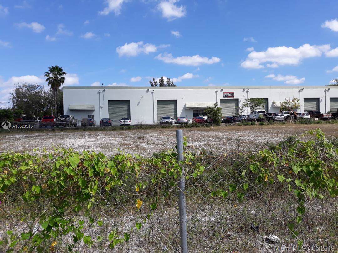 88 Av Nw 119 St - Photo 1