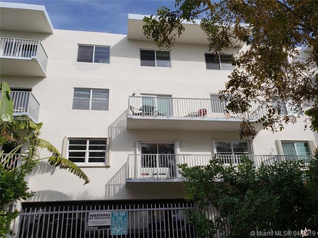 301 Michigan Ave - Photo 1