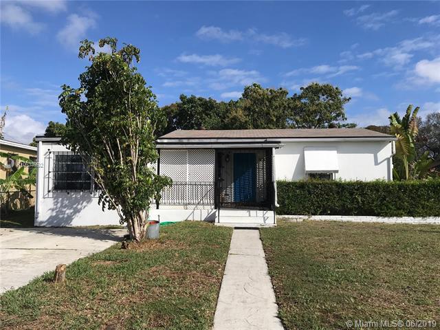305 130th St - Photo 1