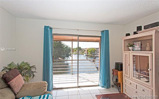 2775 Taft St - Photo 1