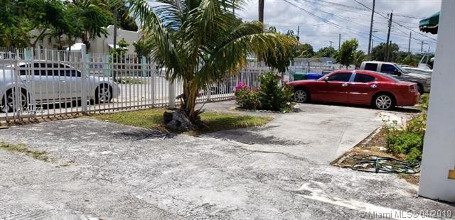 1235 30th St - Photo 1