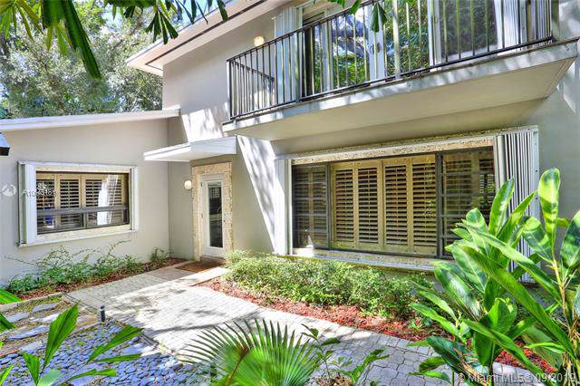 4046 El Prado Blvd - Photo 1