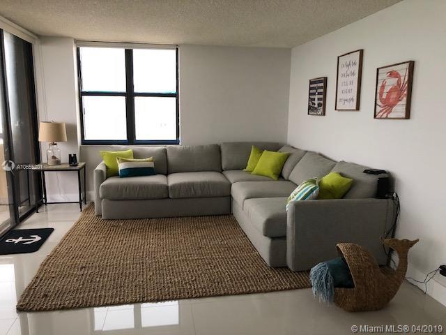 2555 Collins Ave - Photo 1