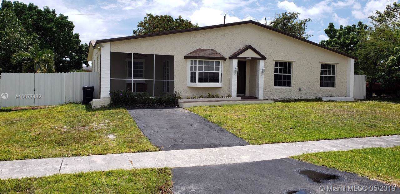 15921 106th Ave - Photo 1