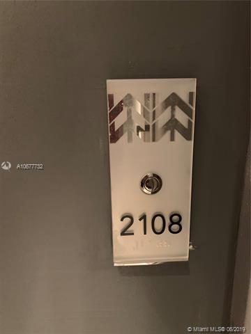 300 Sunny isles - Photo 1