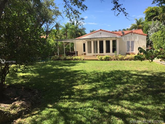 1015 47th Ct - Photo 1