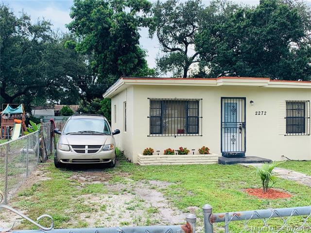 2272 90 Street - Photo 1