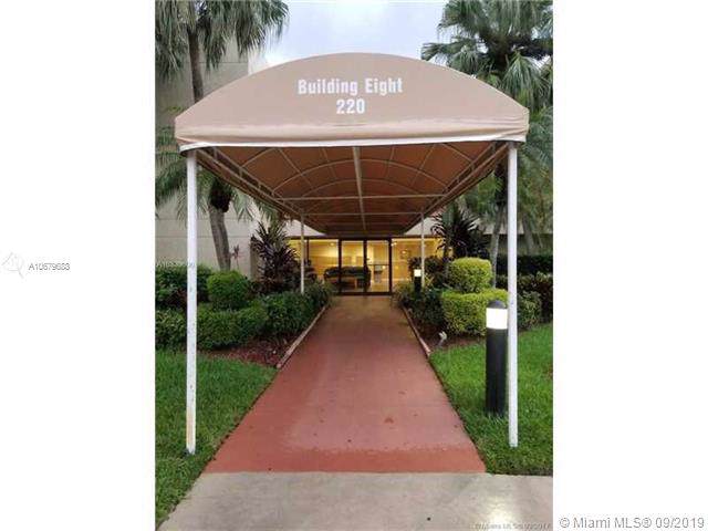 220 Lakeview Dr - Photo 1
