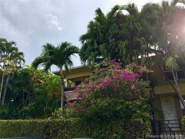 1446 Lenox Ave - Photo 1