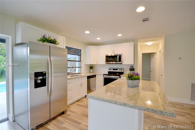 7825 Madeira St - Photo 1