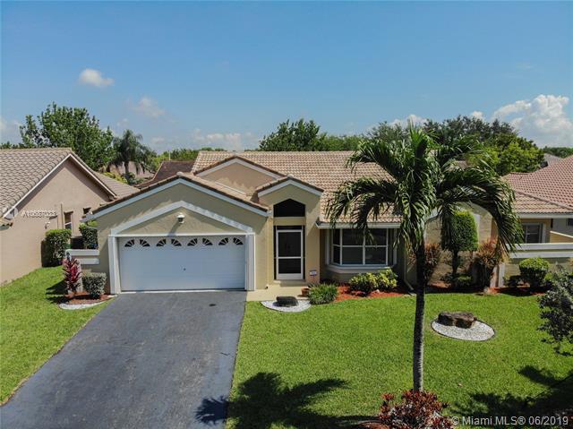 8811 44th Ct - Photo 1