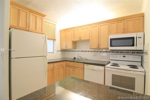1801 Treasure Dr - Photo 1