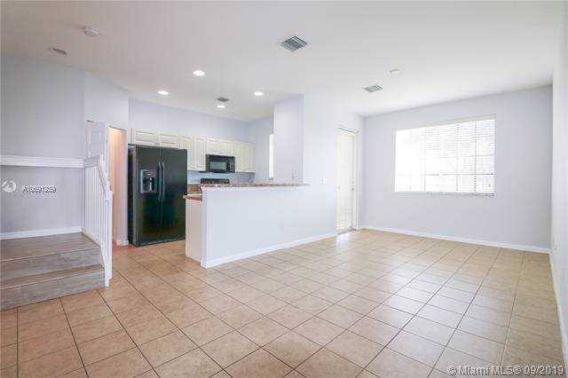 2041 Nassau Dr - Photo 1