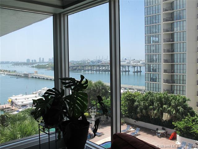 1717 Bayshore Dr - Photo 1
